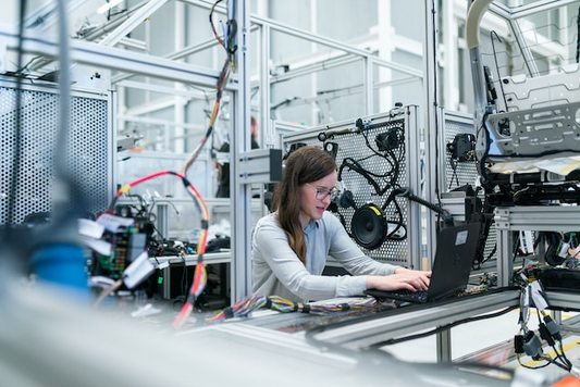How to Cut Industrial Downtime: PLC/DCS Maintenance Tactics