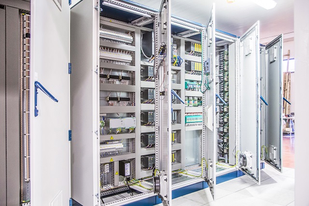 How Are Smart Sensors and Edge Computing Reshaping Factory Automation?